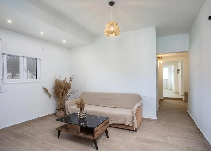 Stegna Paradise View 아크앤젤로스